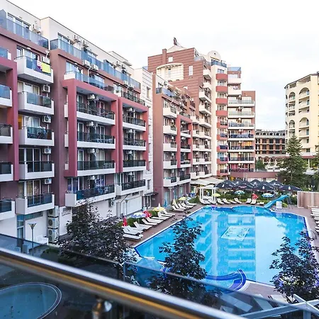 Admiral Plaza C 19 Private Cozy Sunny * ساني بيتش