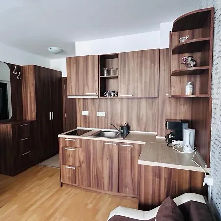 Admiral Plaza C 53 Private Cozy Sunny Apartament
